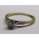 18ct gold and platinum diamond solitaire ring 1.85g ring - size N/O