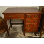 Small Victorian desk in mahogany with oak lined drawers & maroon leather skiver top L92cm D 53cm