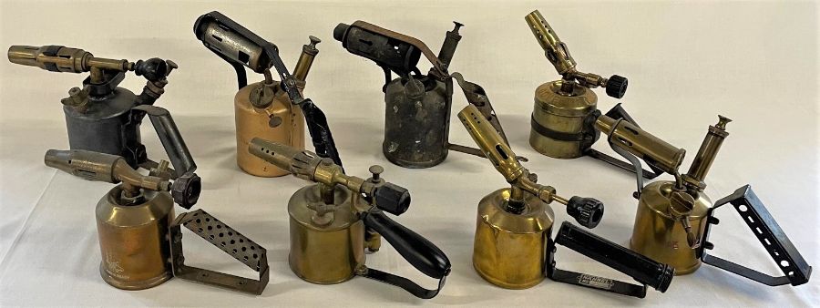 8 blow lamps including makers such as Hahnel and Governor