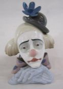 Lladro 5130 Pensive clown designed by Jose Puch approx 11" tall