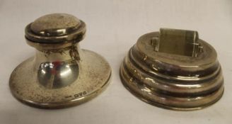 Chester 1906 silver ink well and stamp moistener (marks worn)
