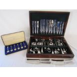 Cased Sheffield cutlery set with rats tail pattern and Exquisite silver plated decorative spoons