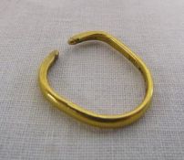 22ct gold piece possibly watch fob hook total weight 2.82g