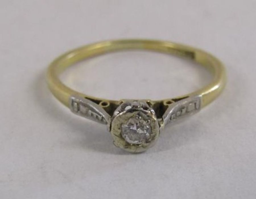 18ct gold and platinum diamond solitaire ring 1.85g ring - size N/O - Image 5 of 6