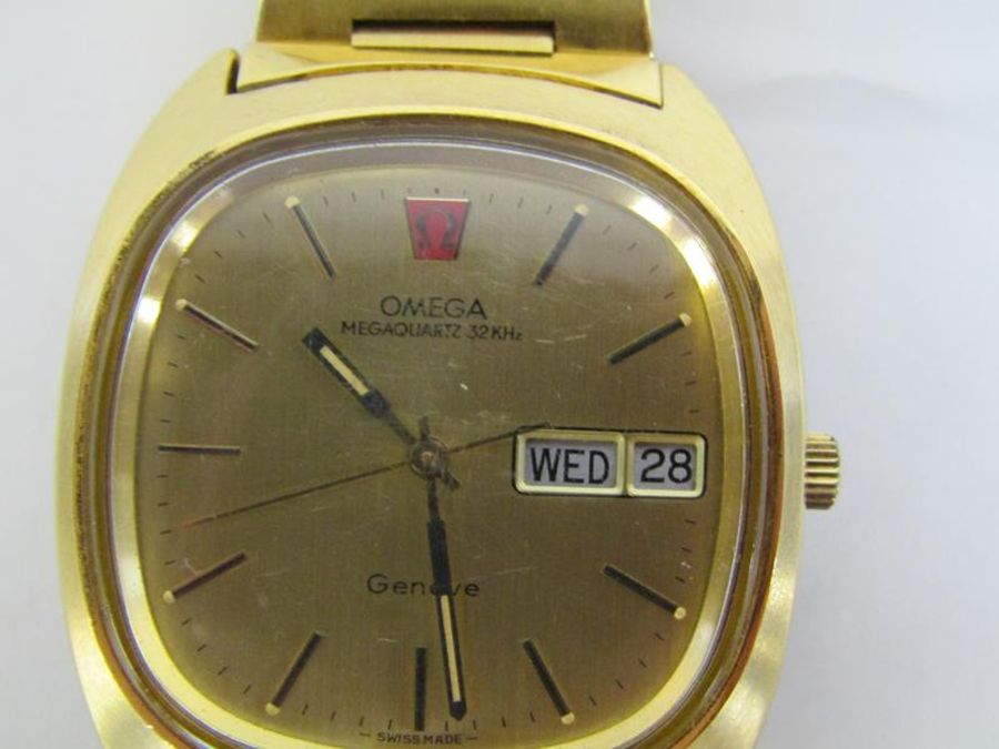 Gents Omega Geneve gold plated wristwatch, with day and date window, luminescent tipped hands within - Image 3 of 7