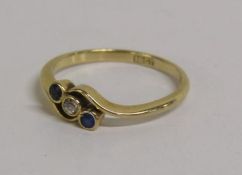 18ct gold diamond and sapphire ring - total weight 2.36g - ring size O