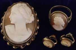 9ct gold cameo brooch & 9ct gold cameo ring with associated costume earrings