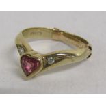 9ct gold ring with heart shaped pink topaz and diamond shoulders - ring size N - total weight 2.9g