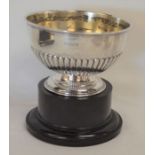 Victorian silver bowl on an ebony stand Sheffield 1899 (slight bend to base), 4.1ozt bowl ht 7.5cm