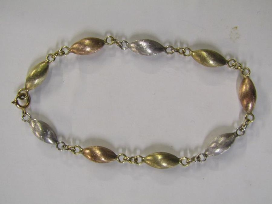 9ct gold tri colour necklace and matching bracelet - total weight 27.1g (bracelet tested as 9ct) - Image 2 of 6