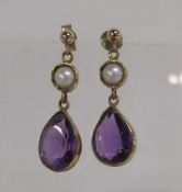 9ct gold amethyst and pearl drop earrings - total drop approx. 2cm - total weight 3.58g