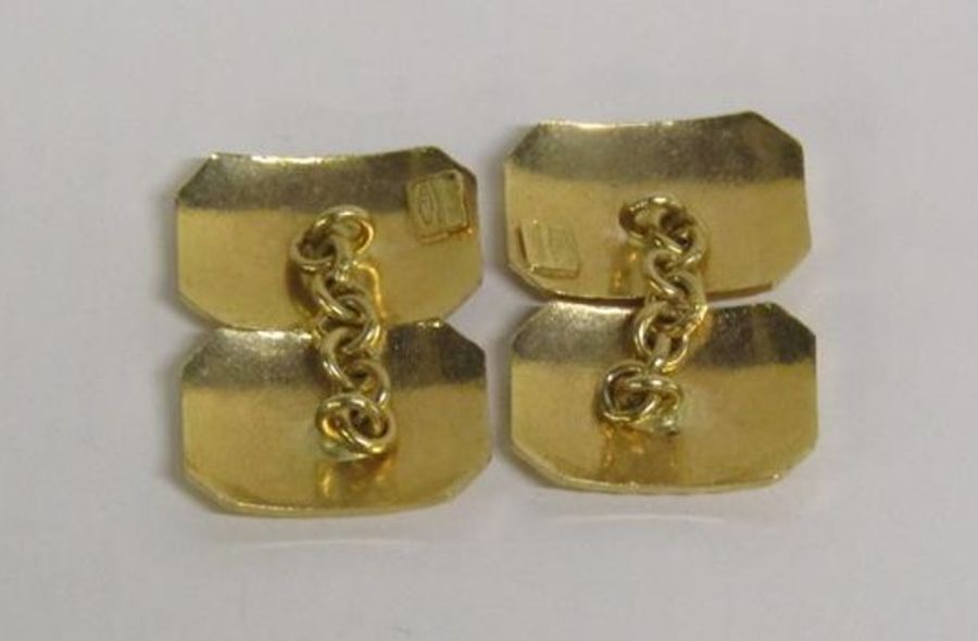 Pair of 18ct gold octagonal cufflinks - total weight 8.19g - Image 2 of 3