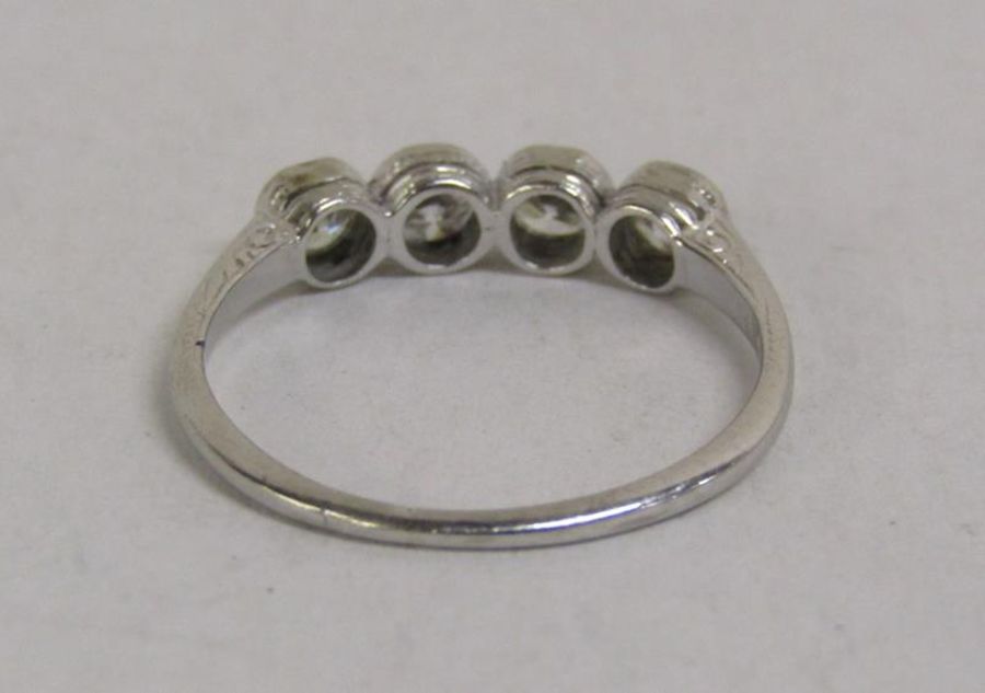 18ct (stamped 750) white gold, 4 stone round diamond ring - total 0.50ct - total weight 1.76g - ring - Image 4 of 7