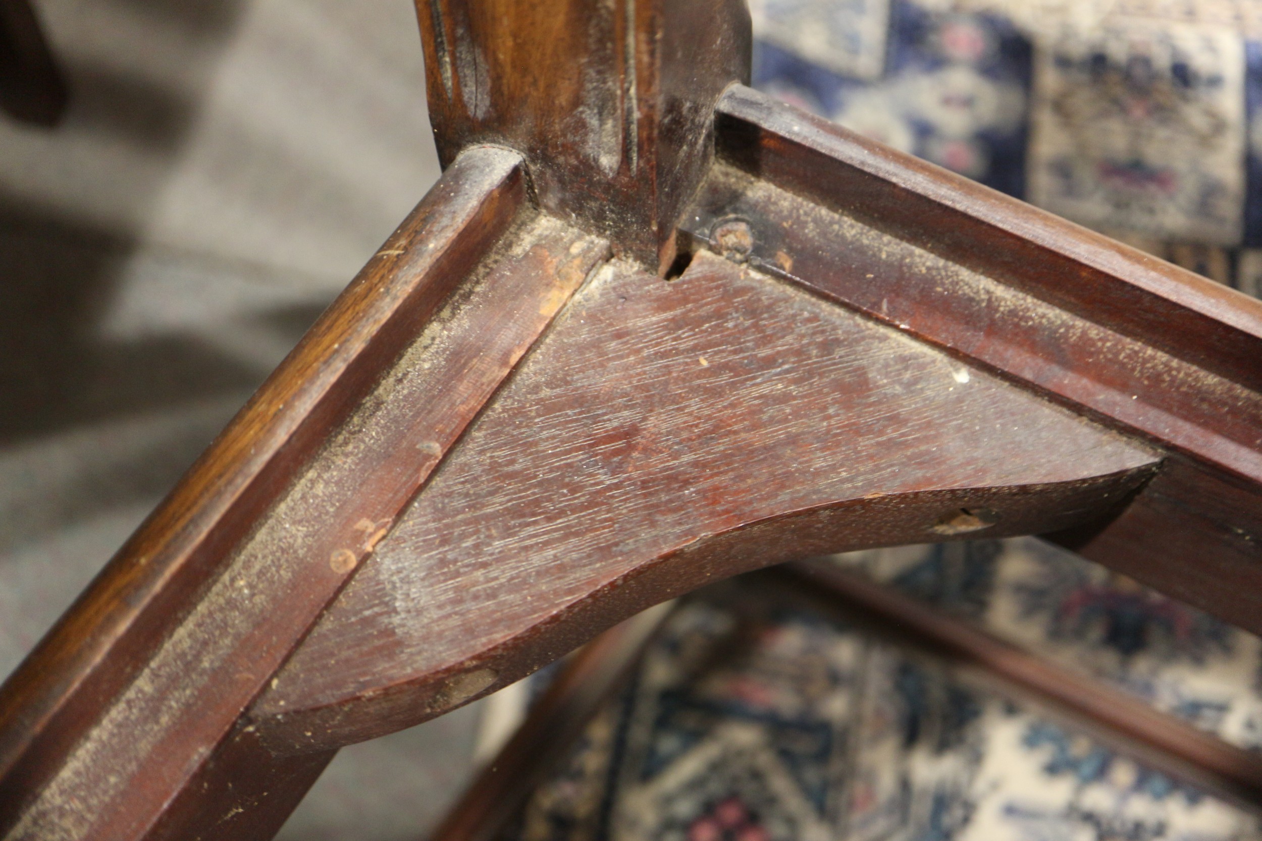 A Georgian carved mahogany ladder back dining chair of Chippendale design with drop-in seat, on - Image 3 of 5