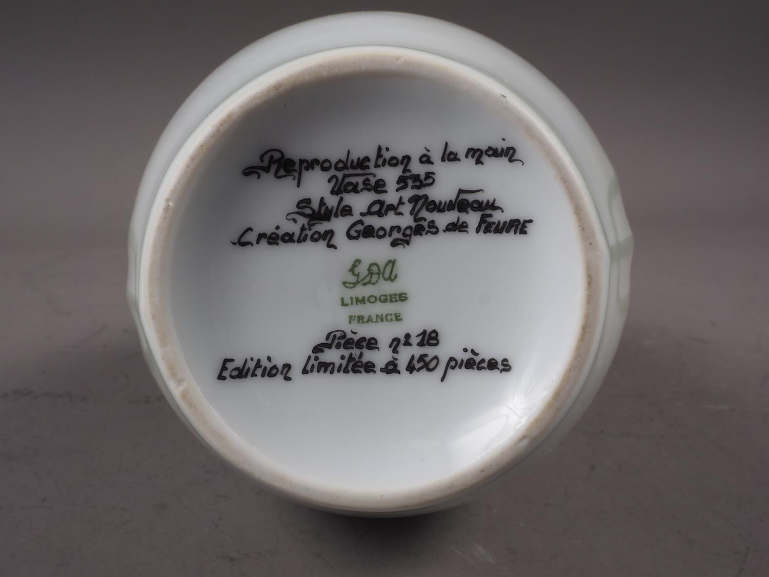 A Spode bone china limited edition St Paul's Cathedral Royal Wedding plate, 791/1000, in original - Bild 6 aus 6