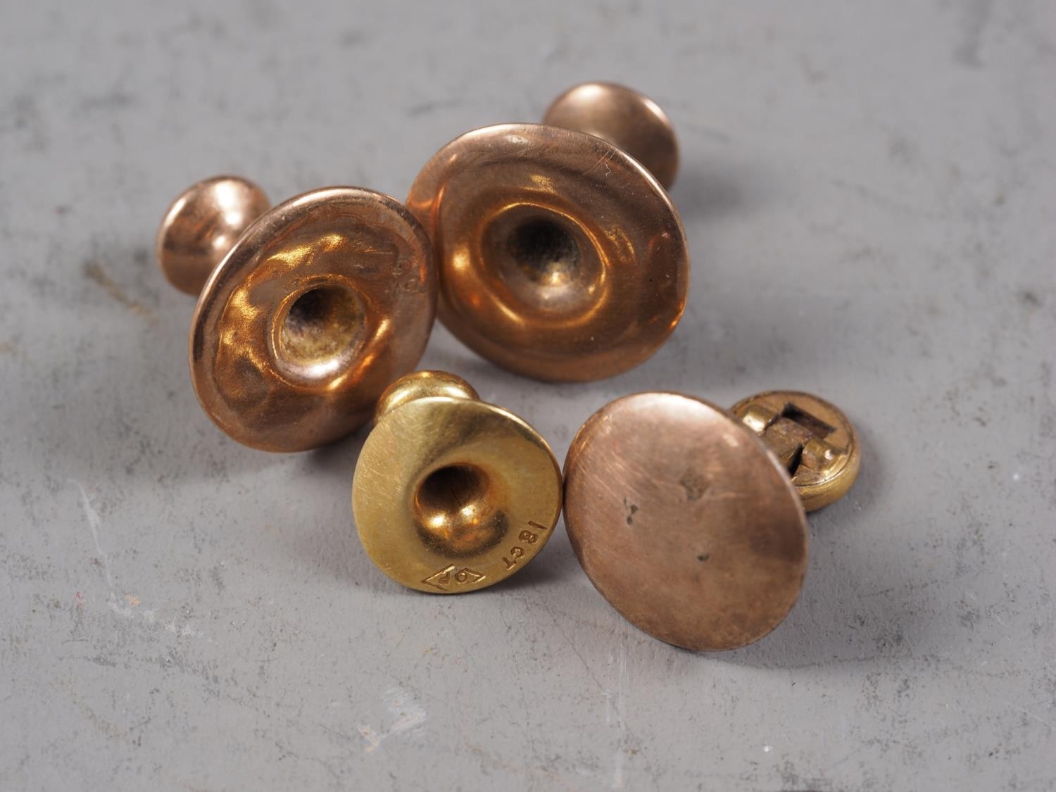 Three 9ct gold collar studs, 3.2g gross, and an 18ct gold collar stud, 0.8g - Image 2 of 2