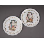 A pair of "La Gavroche" souvenir dinner plates