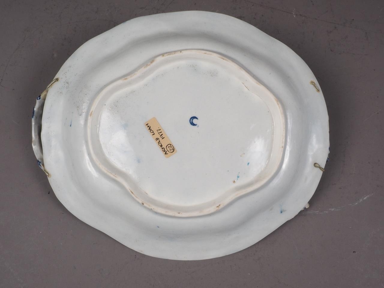 A mid 18th century blue and white Worcester relief decorated two-handled dish, 11" wide (handles - Image 3 of 3