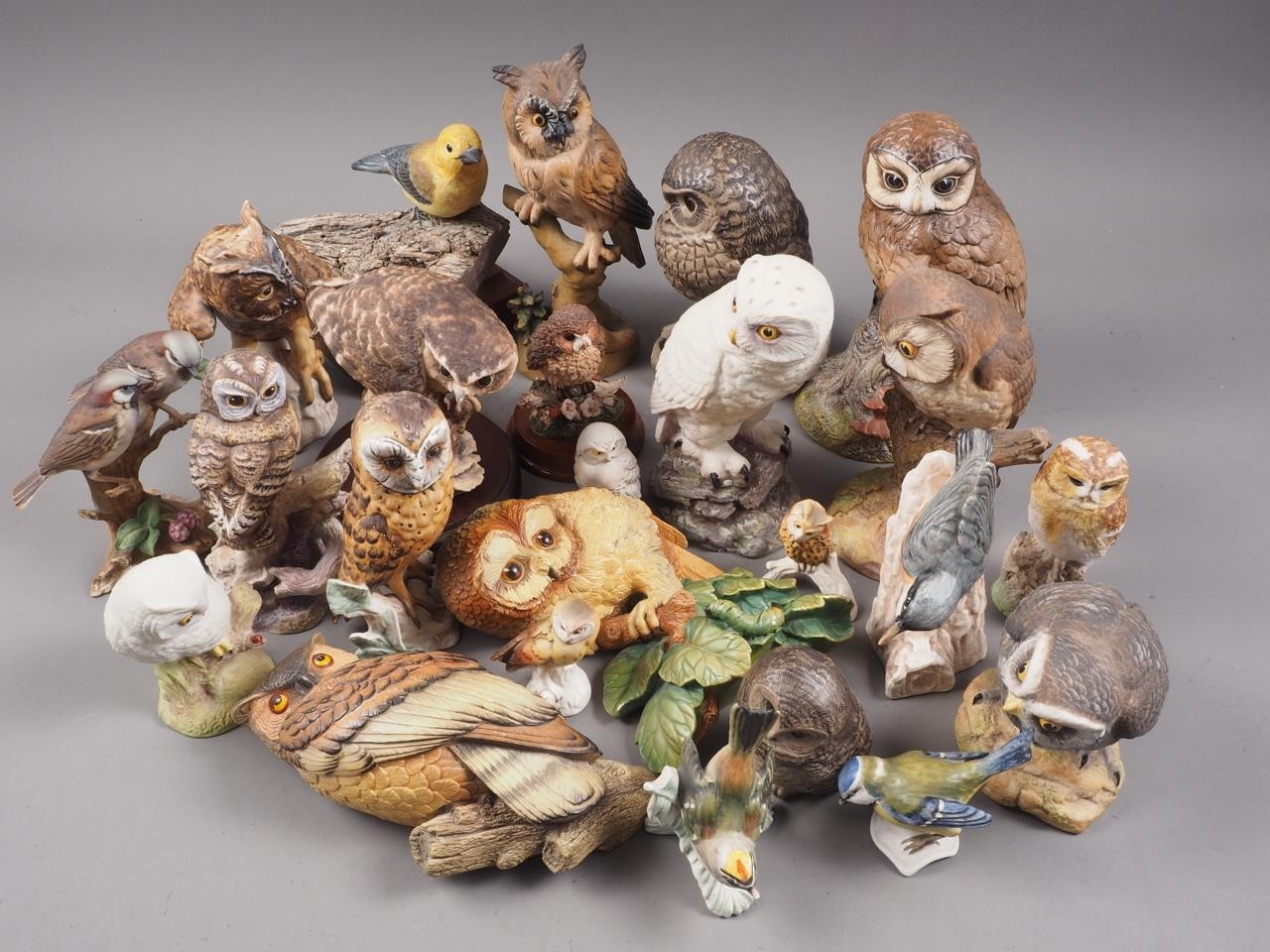 Three Beswick owls, in sizes, two Aynsley ceramic owls, a number of Goebel's ceramic owls and - Image 2 of 3