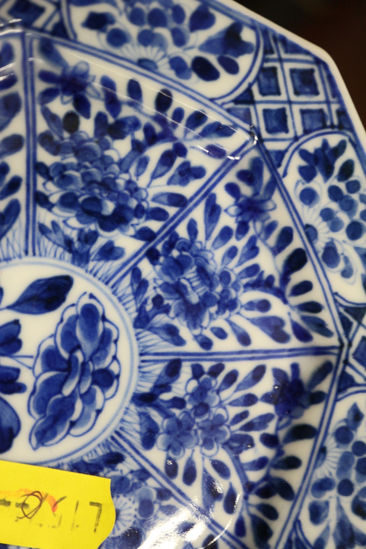 A pair of Kang Hsi blue and white octagonal plates, 5" wide - Image 5 of 6