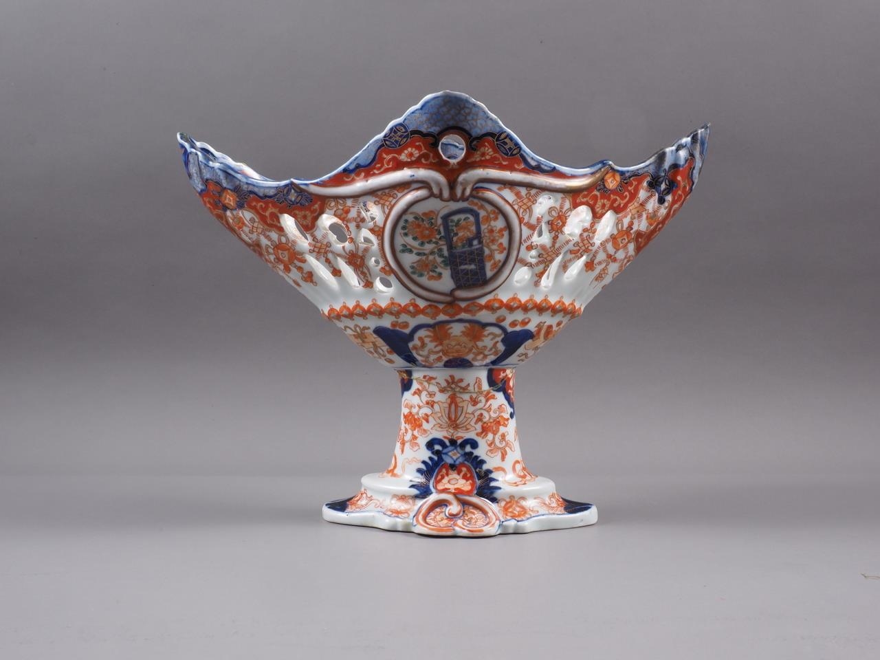 A 19th century Minton "Amherst Japan" pattern bowl, 9 1/2" dia, and an Imari openwork stand, 9 high, - Image 6 of 8