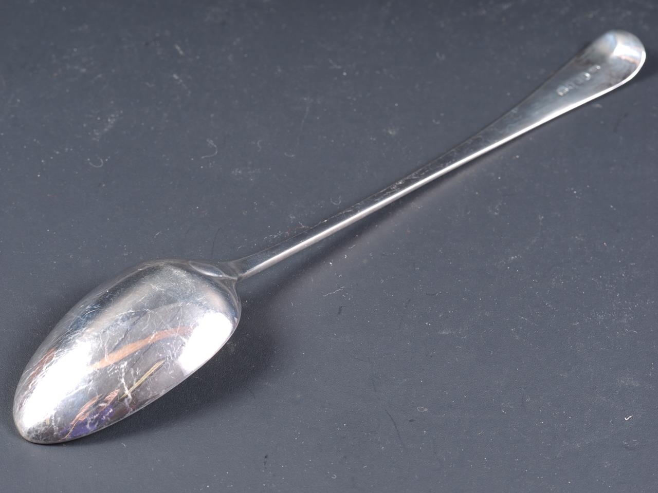 A Georgian silver basting spoon, 3oz troy approx - Image 3 of 3
