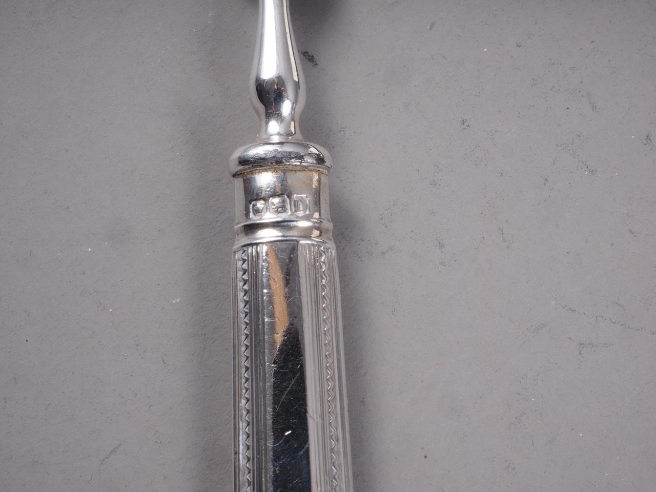 A silver fork and spoon and similar knife, in fitted case, and a set of six silver handled fruit - Image 6 of 6