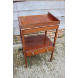 An Edwardian mahogany two-tier tray top washstand, fitted one drawer, 21" wide x 15" deep x 34" high