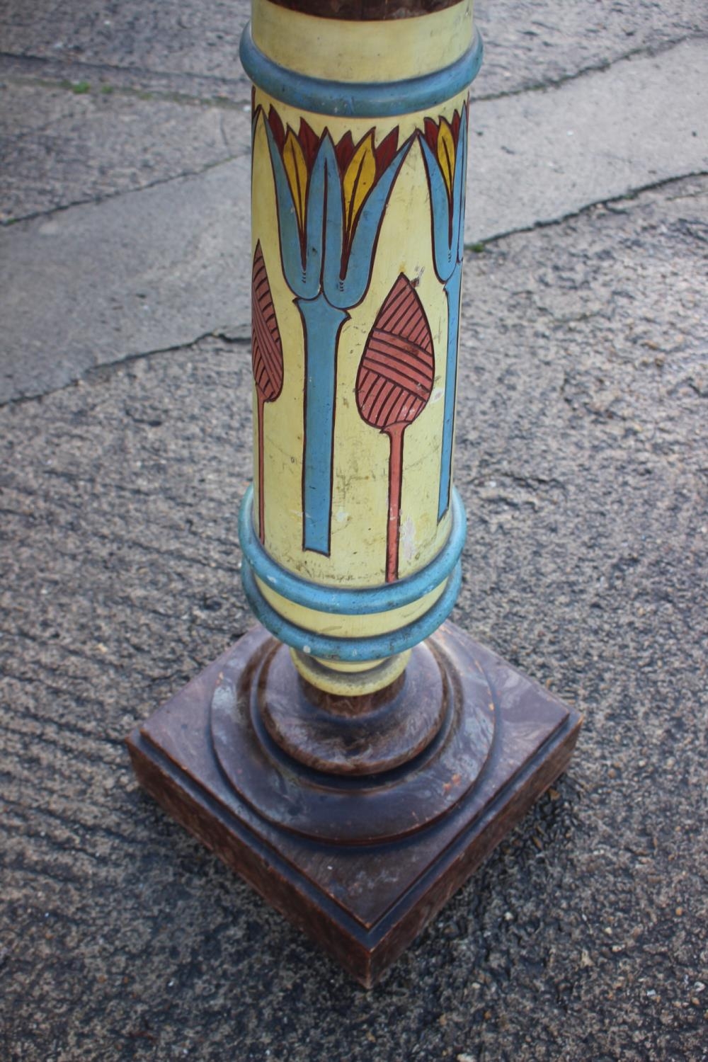 An early 20th century Egyptian carved and painted torchere stand, 12" square x 46" high - Bild 4 aus 4
