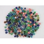 A quantity of vintage glass marbles, approx 186.