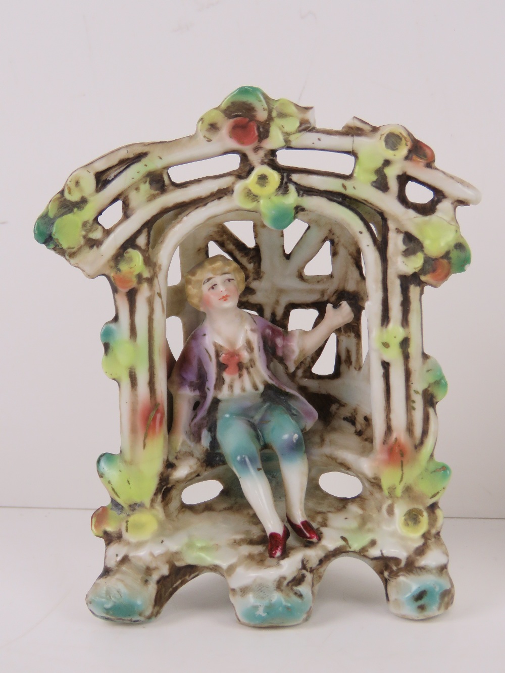 A pair of lattice ware ceramic figural garden floral encrusted seats with boy and girl upon, - Bild 4 aus 4