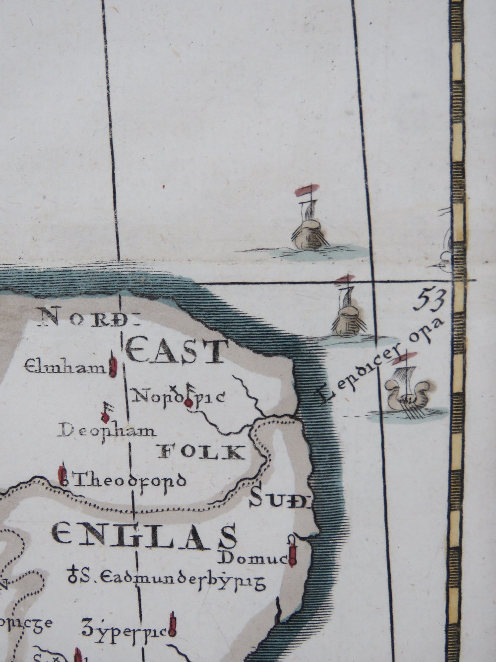 A hand coloured map of 'Britannia Saxonica', engraved by John Stuart for Robert Morden measuring 39. - Bild 4 aus 6