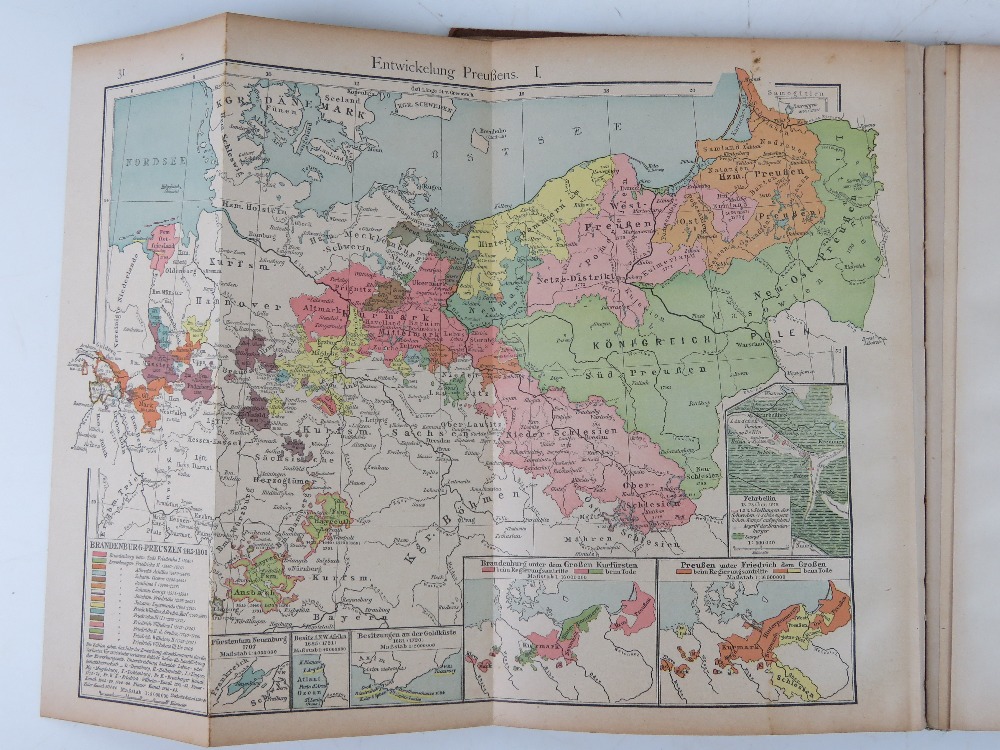 A German c1920s Atlas together with a quantity of mid-late 20thC Atlas books. Six items. - Bild 3 aus 6