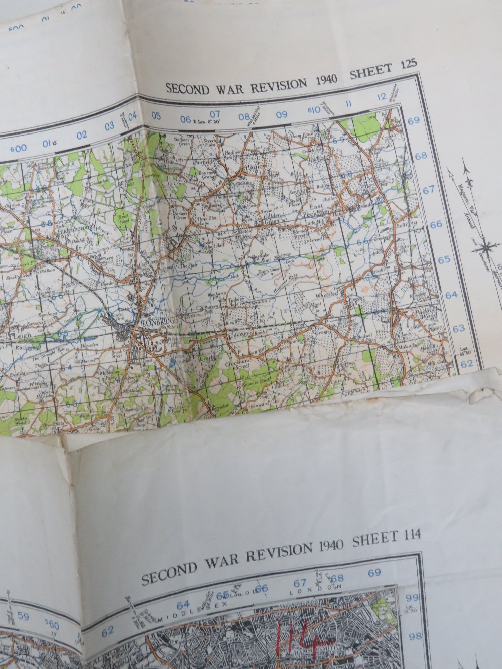 A quantity of assorted paper maps inc some 1940 War Revision sheets for Tunbridge Wells and - Bild 6 aus 11