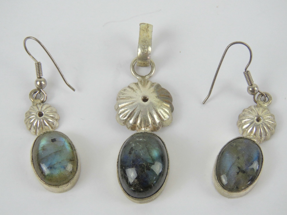 A suite of labradorite jewellery comprising pendant and earrings, stamped 925, handmade, pendant 5.