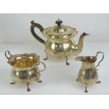 A HM silver Walker & Hall bachelors tea set, hallmarked Sheffield 1901, total weight 536.7g.