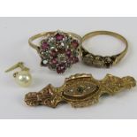 Two 9ct gold rings a/f, a 9ct gold brooch a/f and a 9ct gold piercing. Total weight 6.4g.