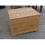 A large pine blanket box / toy chest, 81 x 61 x 56cm.