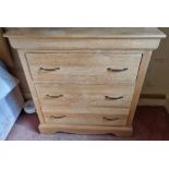 A pair of oak chests of drawers, 90 x 43 x 94cm.