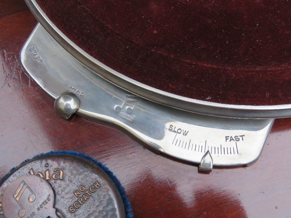 A superb Edwardian Columbia Grafonola, lid lifting to reveal wind up gramaphone apparatus within, - Image 5 of 9