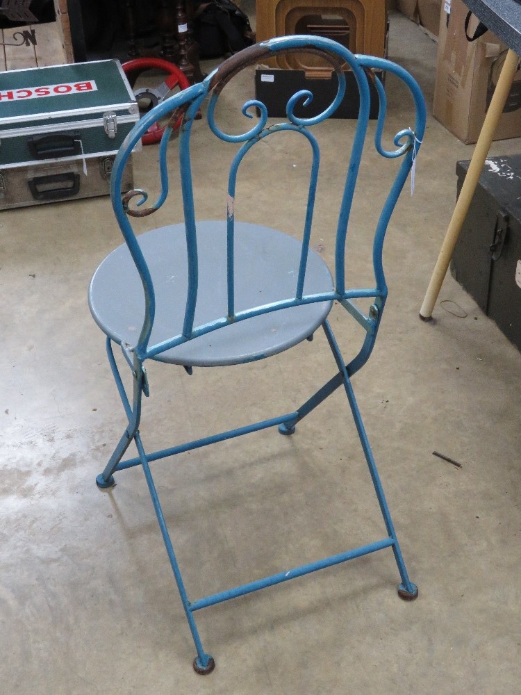 A pair of blue and grey painted metal bistro chairs. - Image 3 of 3