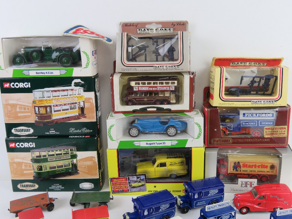 A collection of scale model vehicles inc Corgi Tramway Classics Leeds tram, Mobil, Bentley 4. - Image 2 of 5