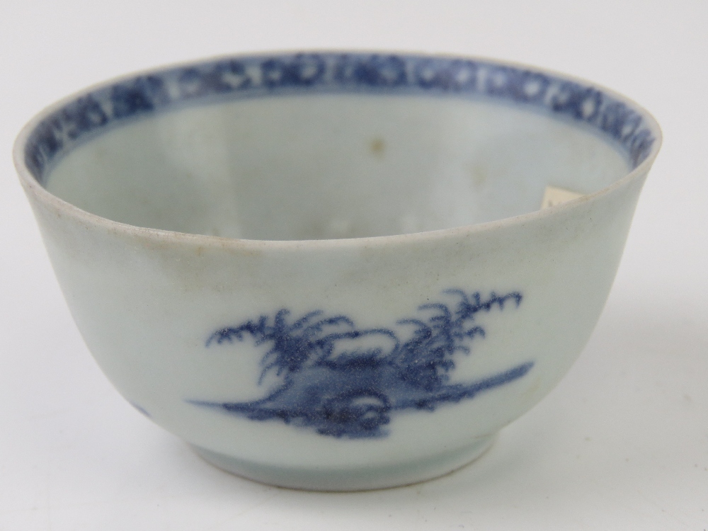 Two items from the Nanking Cargo being a blue and white saucer dish 11cm dia with matching tea bowl, - Image 5 of 6
