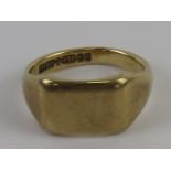 A 9ct gold signet ring, hallmarked 375, unengraved, size P, 5.6g.