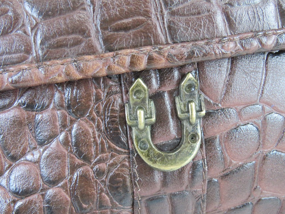 A brown leather faux crocodile skin handbag by Joanna Hall, approx 22.5cm wide. - Image 2 of 5