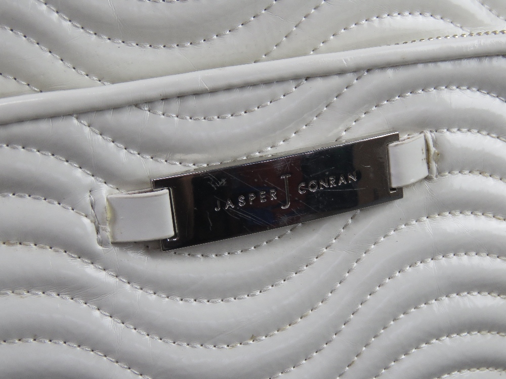 A white leather Jasper Conran handbag approx 34cm wide. - Image 2 of 4