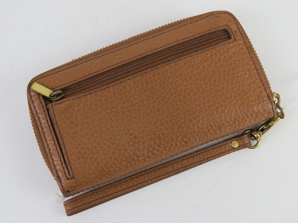 A brown leather purse/wallet by Fossil, approx 17cm wide. - Image 2 of 3