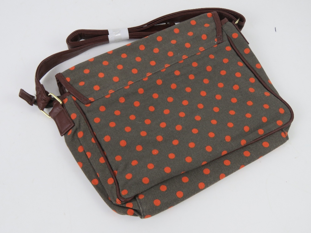 A orange polka dot fabric handbag 'as new' 27 x 24cm. - Image 5 of 6