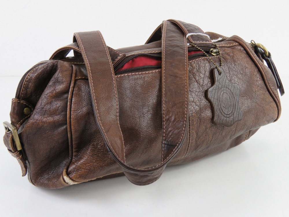 A brown leather handbag by Smith & Conova approx 30cm wide. - Image 2 of 5