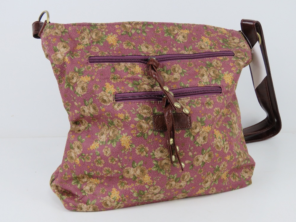 An 'as new' fabric tote bag having floral pattern on purple background 34 x 30cm. - Image 3 of 6
